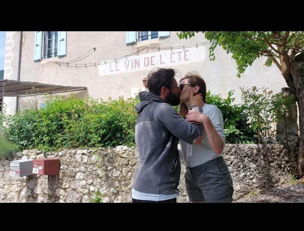 Le Vin De L'Ete Bed and Breakfast Ponet-et-Saint-Auban Εξωτερικό φωτογραφία