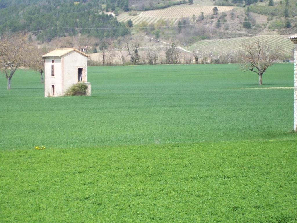 Le Vin De L'Ete Bed and Breakfast Ponet-et-Saint-Auban Εξωτερικό φωτογραφία