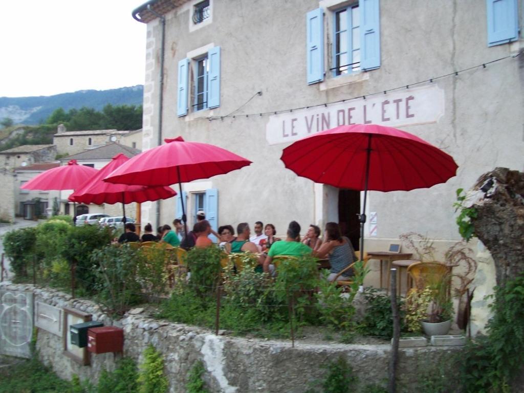 Le Vin De L'Ete Bed and Breakfast Ponet-et-Saint-Auban Εξωτερικό φωτογραφία